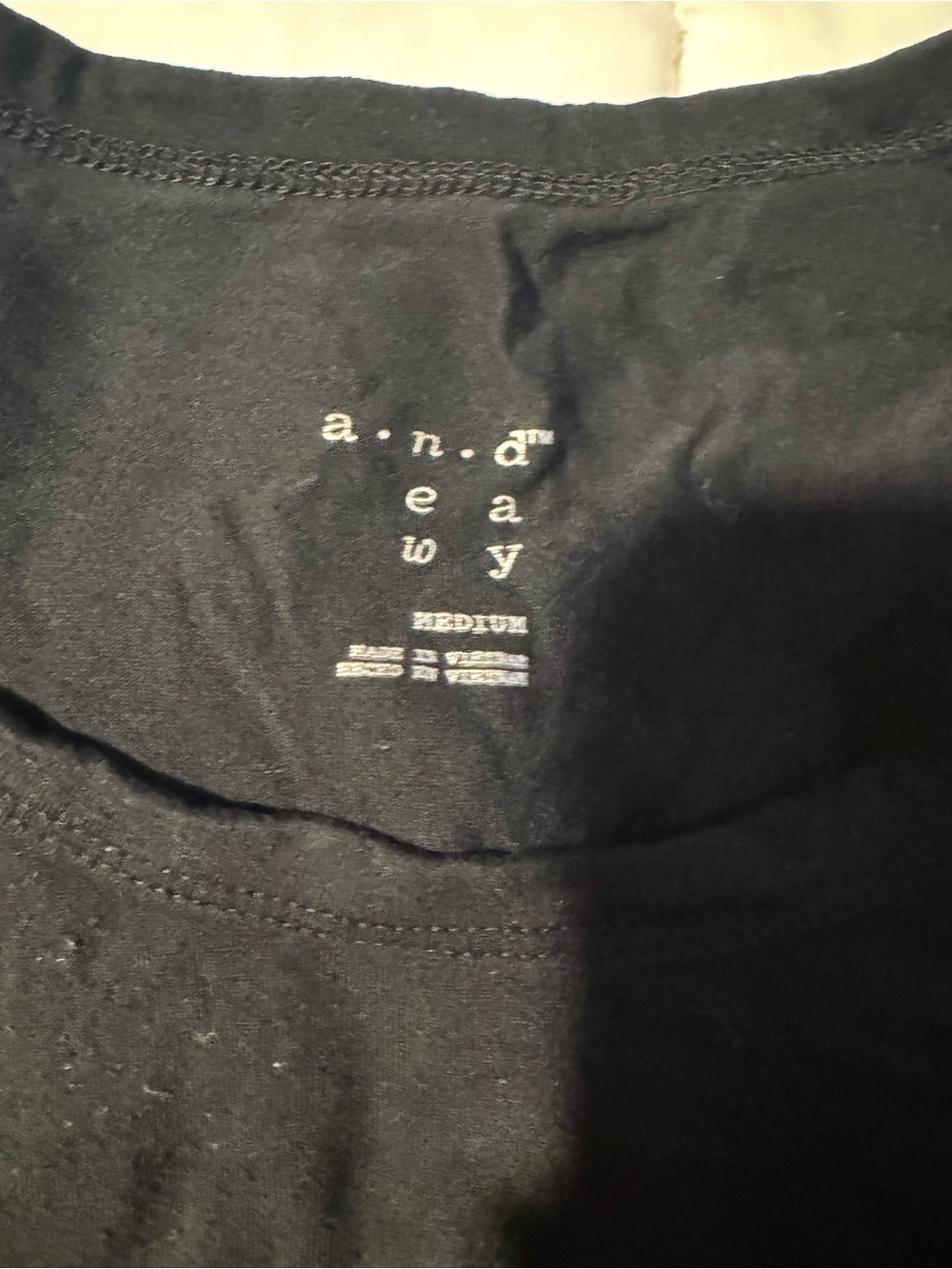 Bundle of 6 womens medium tshirts - Picture 5 of 7
